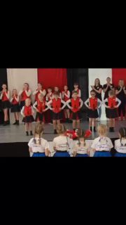 Das Jahr 2025 neigt sich dem Ende entgegen und wir verabschieden uns hiermit von diesem ereignisreichen, emotionalen Jahr. Aber wir wissen, wir gehen stärker als diesem Jahr hervor und freuen uns auf das kommende Jahr 2026.
Wir starten schon im ersten Januarwochenende auf den Bühnen durch.

#kgejjev #karneval #nichtnurkarneval #nichtohnemeinteam #jahresrückblick