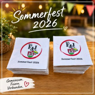 ☀️💦 Sommerfest 2026 – Ein gelungener Vereinstag! 💦☀️

Am Samstag haben wir unser vereinsinternes Sommerfest gefeiert. Bei den sommerlichen Temperaturen sorgten zunächst Wasserpistolen für die nötige Abkühlung – später wurden diese kurzerhand gegen Eimer und den Gartenschlauch eingetauscht. 🌊😄

Dank der zahlreichen Kuchen- und Salatspenden unserer Mitglieder konnten wir ein abwechslungsreiches Buffet genießen. Ergänzt wurde dieses durch Leckeres vom Grill und erfrischendes Slush-Eis. 🌭🥗🍰🍧

Natürlich durften auch weitere Wasserspiele nicht fehlen, die für jede Menge Spaß und gute Laune sorgten.

Ein herzliches Dankeschön an alle Helferinnen und Helfer sowie an alle, die mit ihren Spenden und ihrem Engagement zu diesem rundum gelungenen Fest beigetragen haben! 🖤🤍❤️

📸 Ein Foto-Recap folgt in den nächsten Tagen – bleibt gespannt!

#Sommerfest2026 #Vereinsleben #GemeinsamStark #Wasserspaß #Grillen SlushIce Danke Ehrenamt