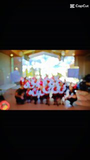 ✨❤️ THROWBACK – TANZFESTIVAL 2026 ❤️✨
Ein Tag voller Emotionen, Aufregung, Stolz und ganz viel Herzblut! 🥹💃🕺
Heute nehmen wir euch noch einmal mit zurück zu unserem Tanzfestival und lassen die schönsten Momente in Bildern Revue passieren. 📸✨
Von den kleinsten Tänzerinnen und Tänzern bis hin zu den Erwachsenen – ihr alle habt diesen Tag zu etwas ganz Besonderem gemacht! ❤️🖤
Ein riesiges Dankeschön geht an alle teilnehmenden Vereine für ihre großartigen Auftritte! 🫶 So viele strahlende Gesichter, glückliche Momente und Erinnerungen, die bleiben. ✨
Ein ebenso großes DANKESCHÖN gilt unseren zahlreichen fleißigen Helfern! ❤️ Ob auf, hinter oder neben der Bühne – ohne euch wäre ein solches Fest nicht möglich gewesen! 🥹🫶
Viel Spaß beim Durchstöbern unserer schönsten Schnappschüsse! 📸❤️
Eure KG Et Jecke Jrüppche 🖤🤍♥️
#Tanzliebe #Tanzfestival2026 #Throwback #tanzenistträumenmitdenfüßen #Vereinsliebe